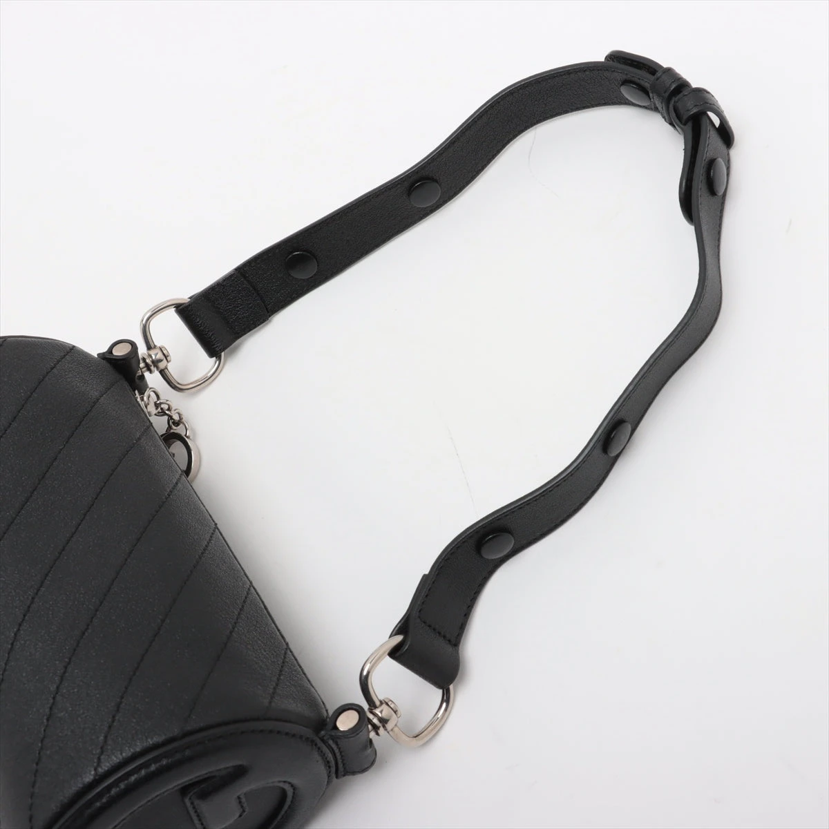 【極美品】グッチ ブロンディ ワンショルダーバッグ ホーボー デカロゴ金具 黒 Gucci ブロンディ ショルダーバッグ S | ブラック | FARFETCH JP