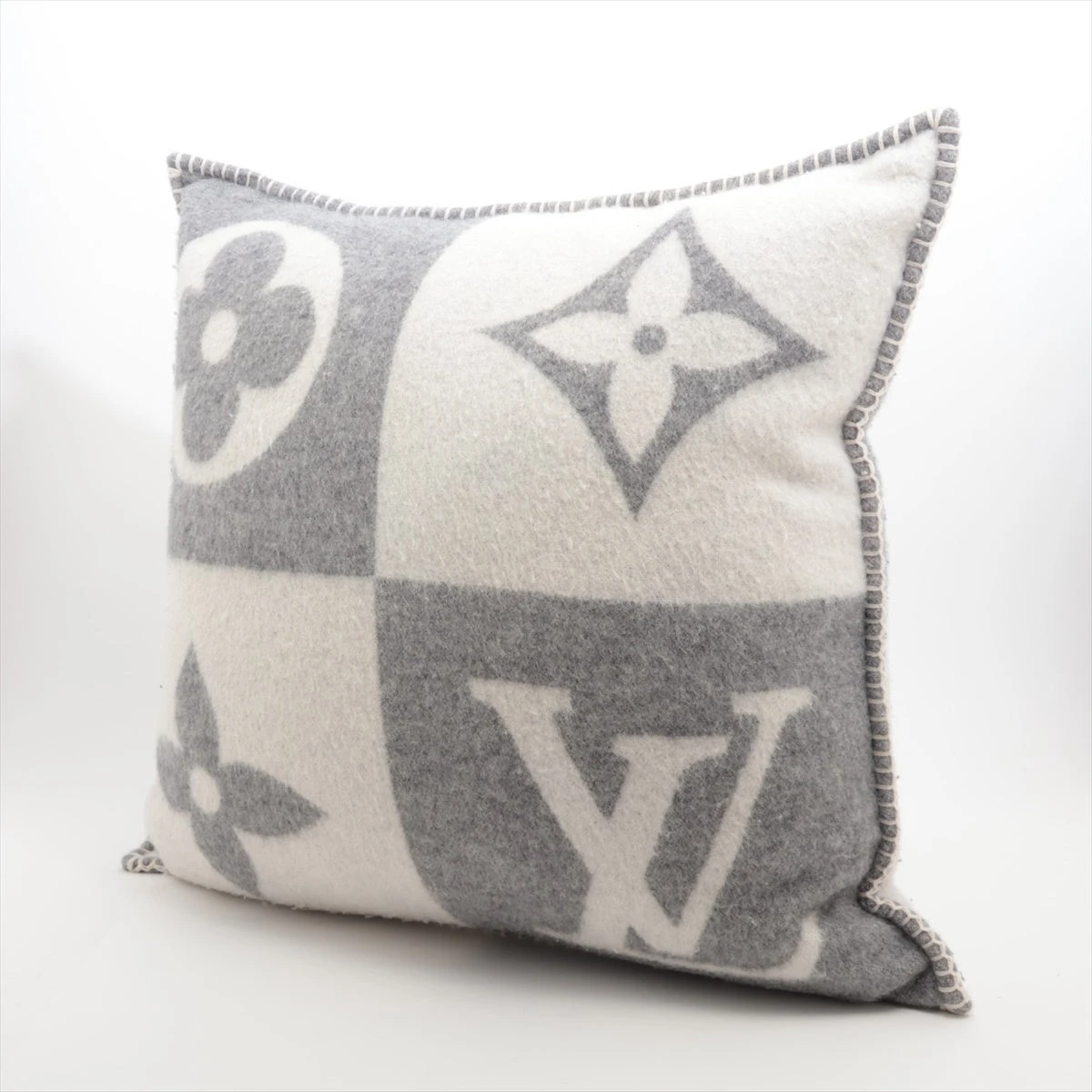 ルイヴィトン クッション LVチェックメイト 【公式通販】