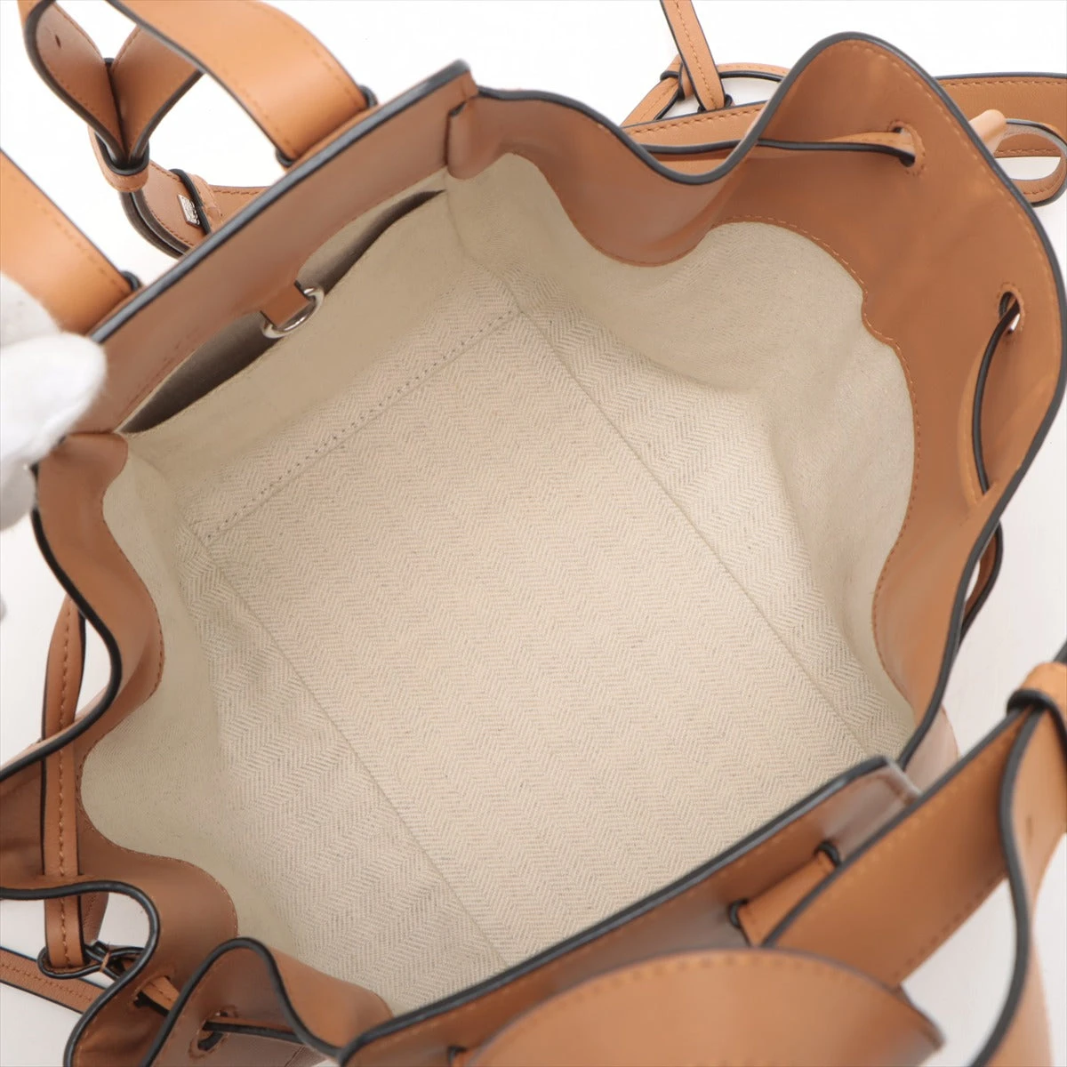 ハンモックスモール　ベージュ　ハンドバッグ LOEWE ロエベ ハンモック ドローストリング スモール レザー