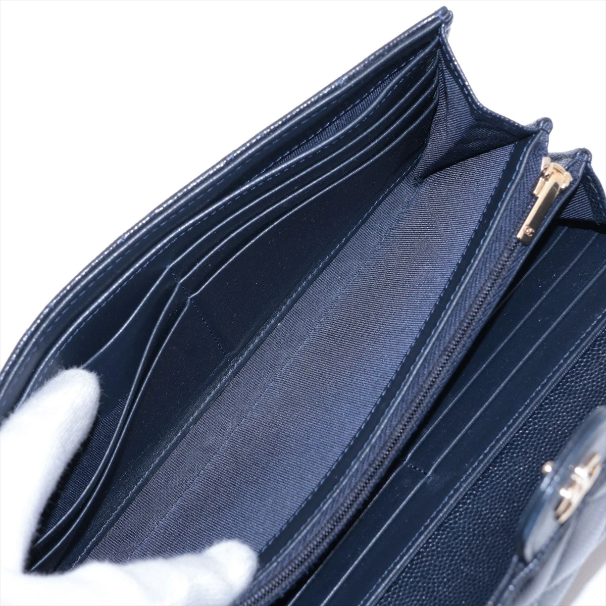 CHANEL マトラッセ キャビアスキン 財布 ネイビー ゴールド金具 29番台 CHANEL マトラッセ キャビアスキン 財布 ネイビー ゴールド金具