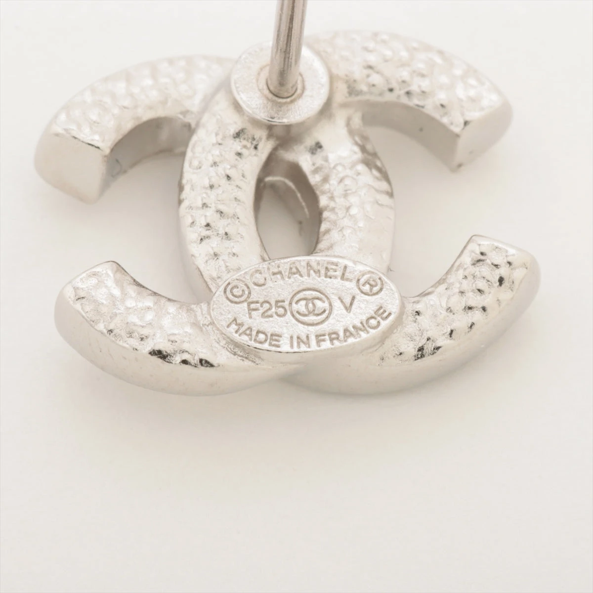 CHANEL ダブルCロゴ ピアス シルバー
