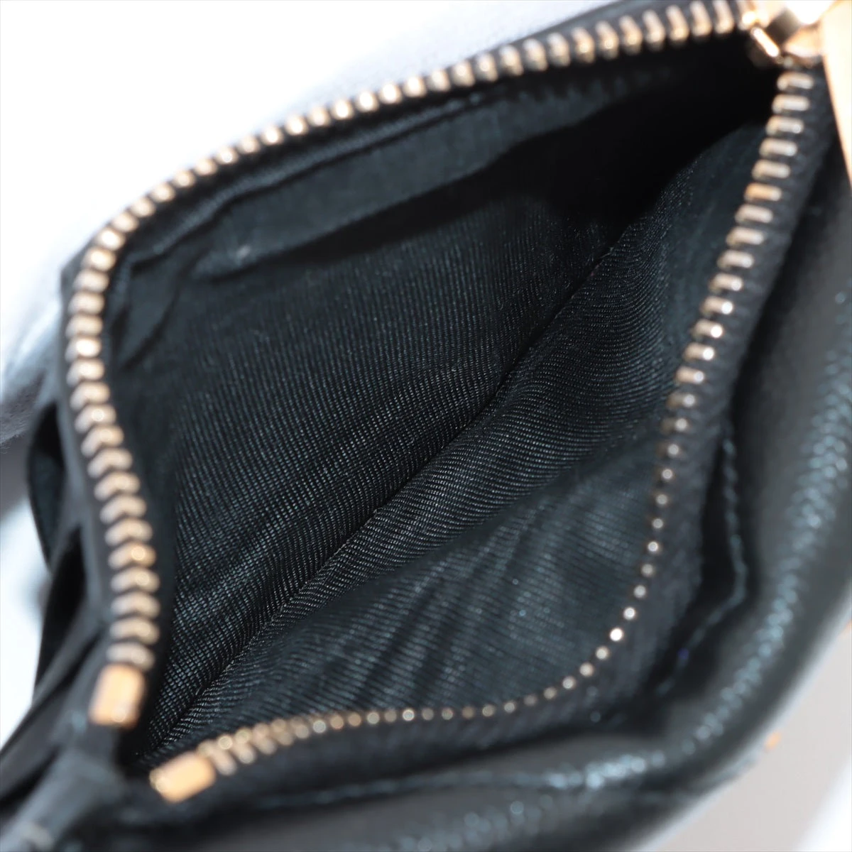 SAINT LAURENT PARIS サンローランパリ YSLロゴ Vステッチ フラグメントケース ケース レザー ブラック GUE612808 SAINT LAURENT - SAINT LAURENT PARIS サンローランパリ YSLロゴ V