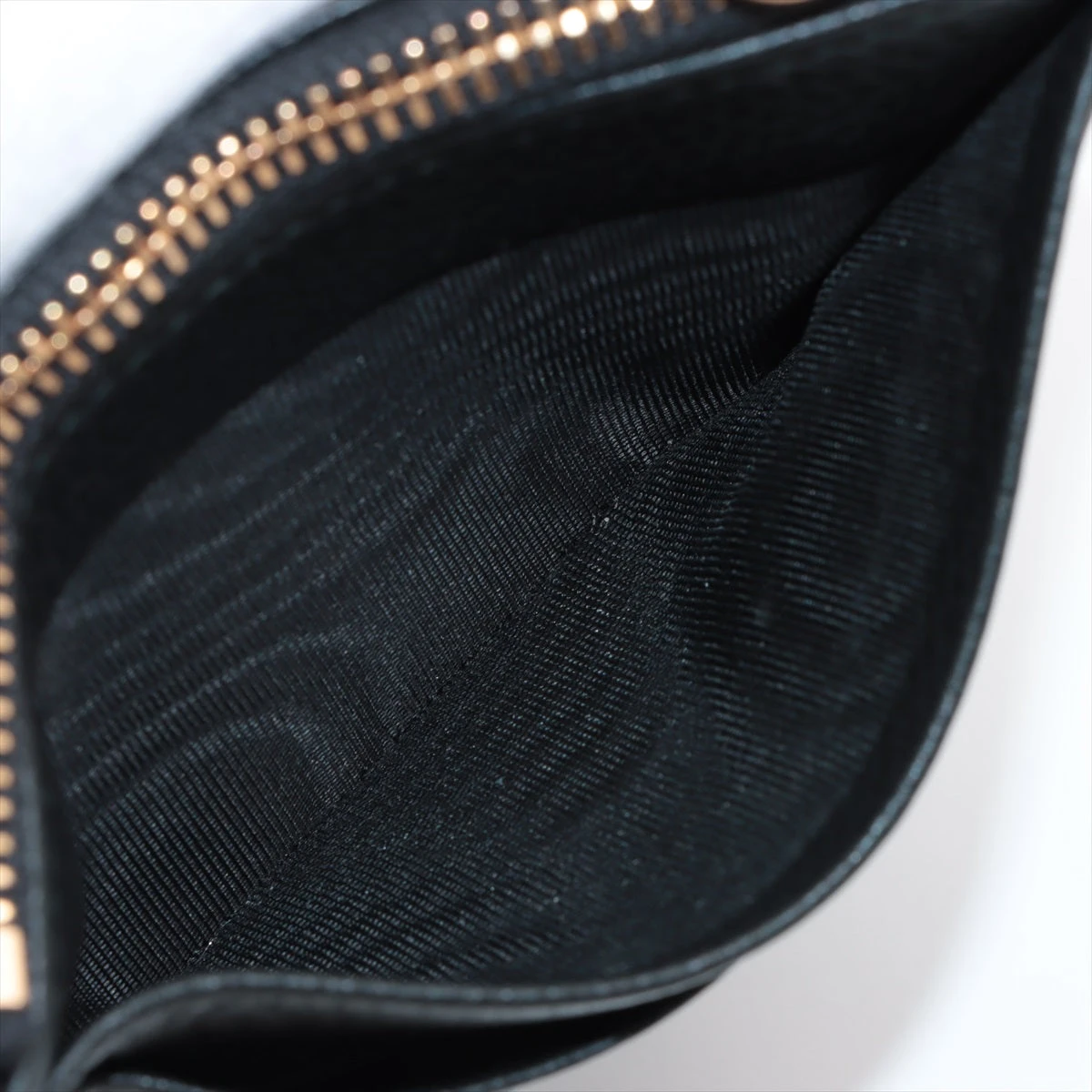 ミュウミュウ ロゴ レザー コインケース ブラック 5MC093 A3431354