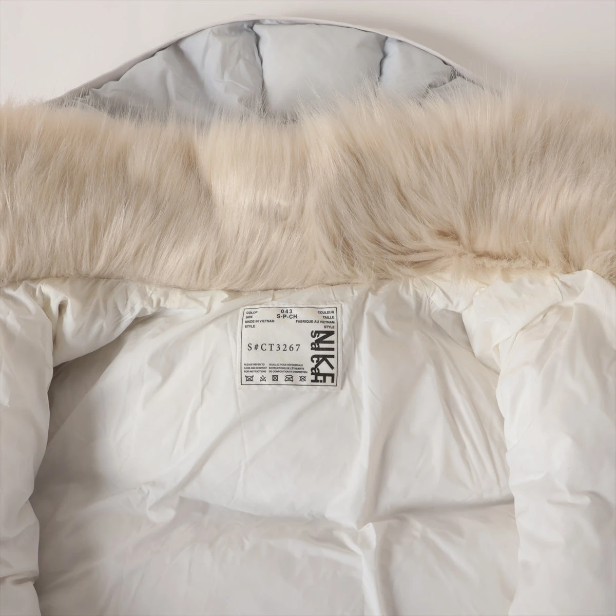 ナイキ×サカイ アクリル×ナイロン ダウンジャケット S レディース  