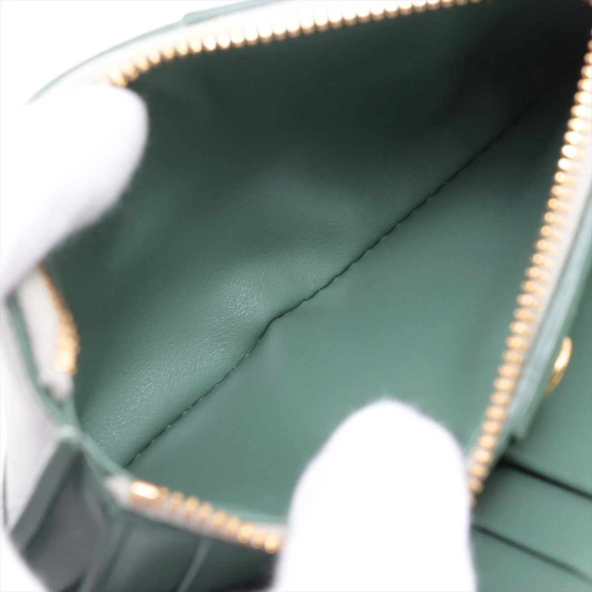 ボッテガヴェネタ マキシイントレチャート カセット レザー 財布