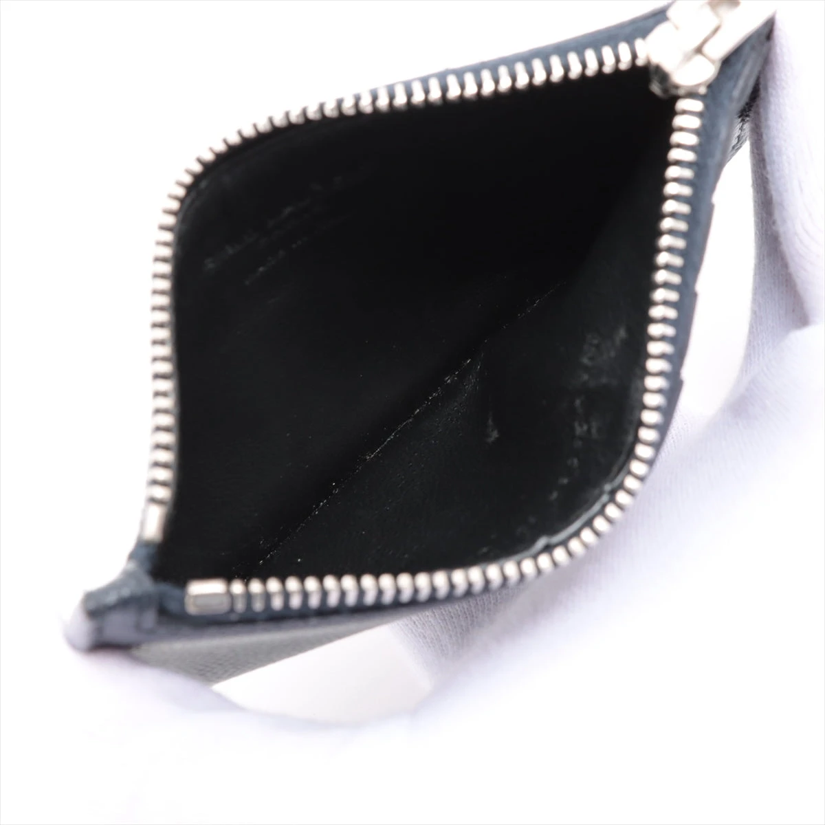 新品未使用✨SAINT LAURENT フラグメントケース　レザー　グレー タイニー カサンドラ フラグメント ジップカードケース