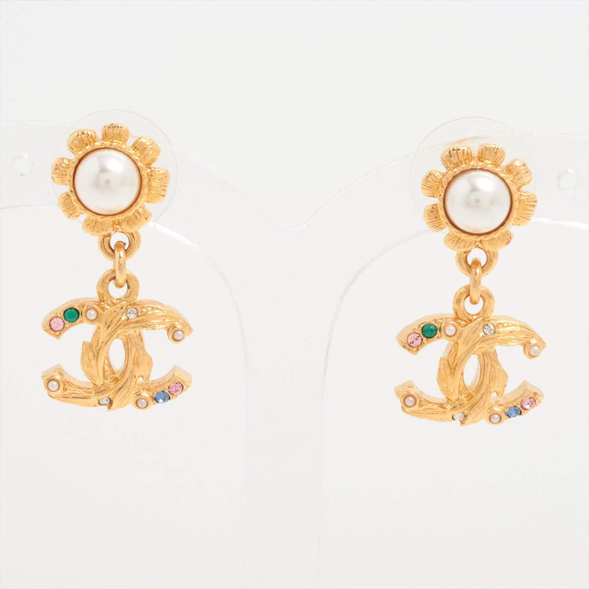 【美品】【正規品】CHANEL ロゴデザイン ピアス　【両耳用】 CHANEL シャネル ピアス 両耳 CCマーク ココマーク 定番 ABD766