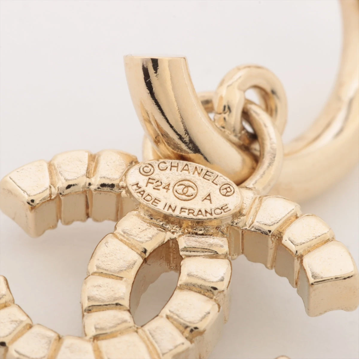 シャネル ココマーク F24A ピアス(両耳用) GP×ラインストーン