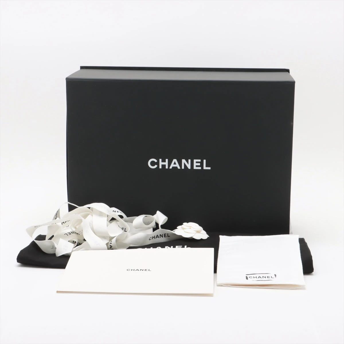 シャネル シャネル22 レザー チェーンショルダーバッグ ホワイト