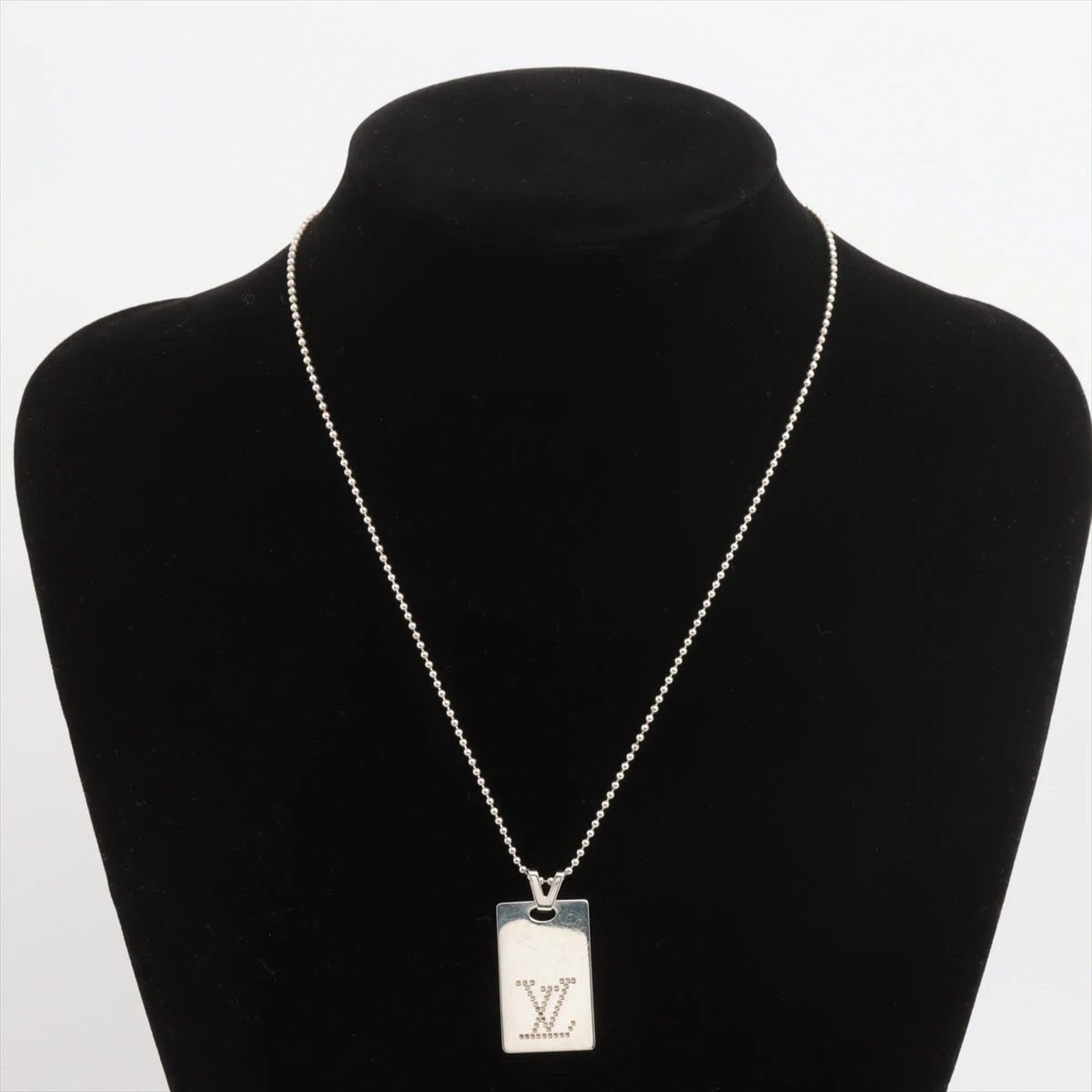 ルイヴィトン　ペンダントトップ　LV　M65741 ルイヴィトン ペンダントトップ LV M65741 アクセサリー