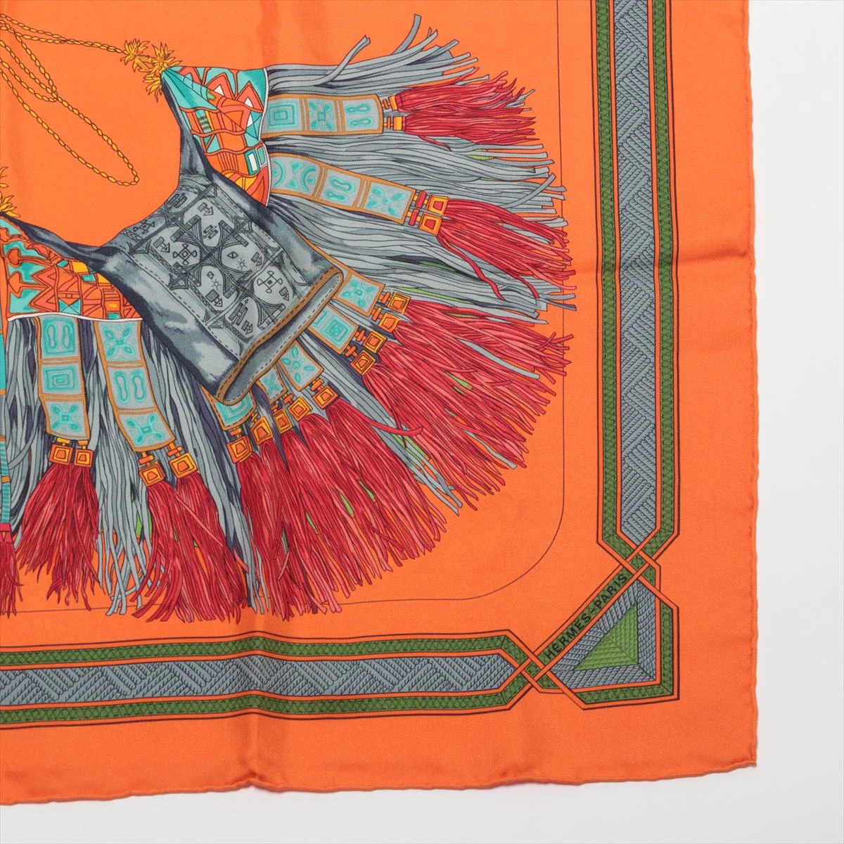 エルメス カレ90 CUIRS DU DESERT 砂漠の革飾り HERMES