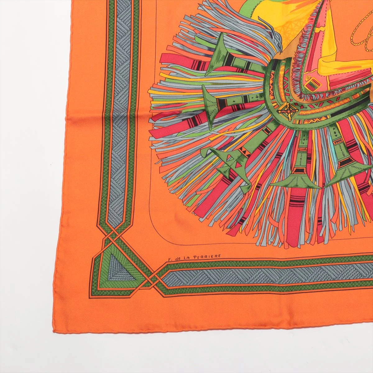 HERMES/エルメス カレ90 砂漠のアクセサリー シルク スカーフd_145 HERMES/エルメス カレ90 砂漠のアクセサリー シルク スカーフd_145