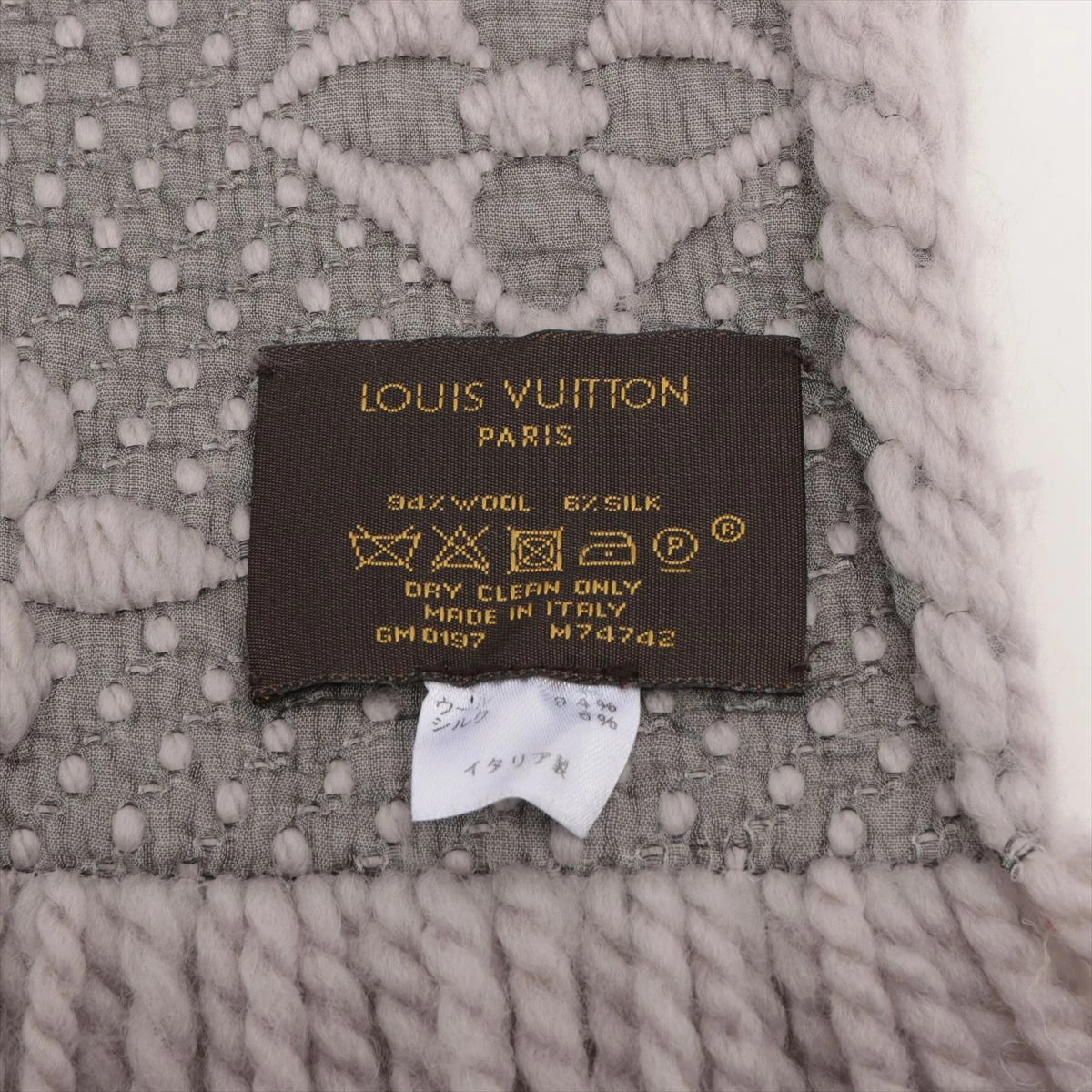 LOUIS VUITTON マフラー グレー M74742 ルイヴィトン エシャルプ ロゴマニア M74742 マフラー グレー ウール
