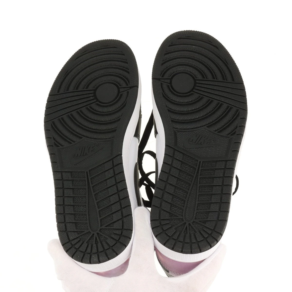 ナイキ AIR JORDAN 1 MID レザー×ファブリック ハイカット