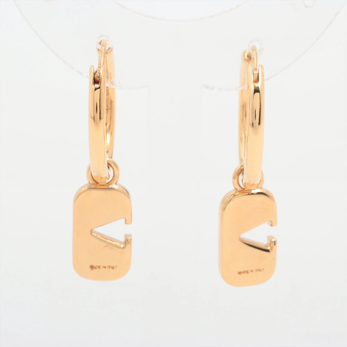 国内未入荷★大人気!Vロゴ シグネチャー ピアス ヴァレンティノ Vロゴ シグネチャー ピアス(両耳用) GP×ライン