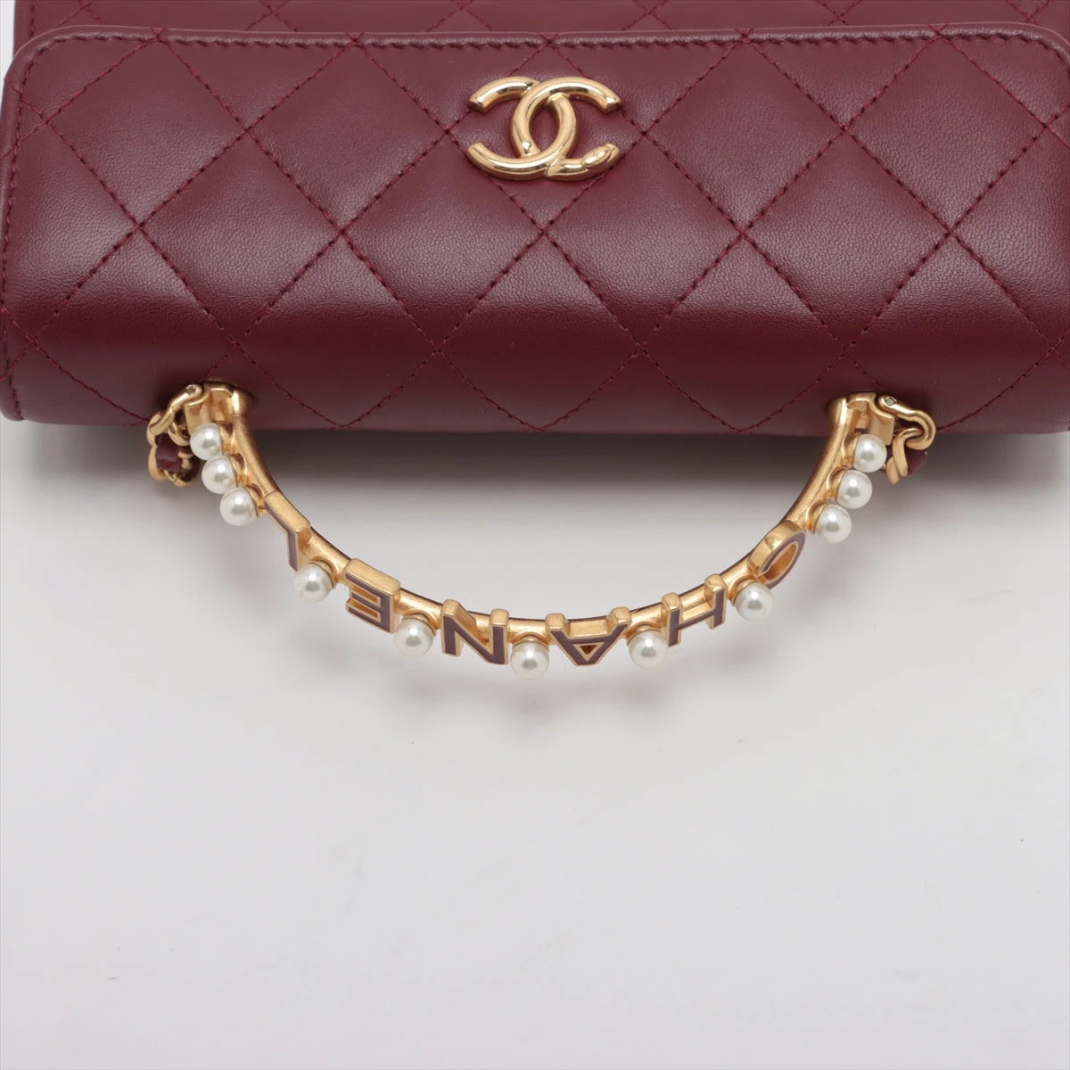 ♡6.8→♡訳アリ美品♡CHANEL ケース マトラッセ ラムスキン 赤 CHANEL シャネル マトラッセ コインケース ラムスキン