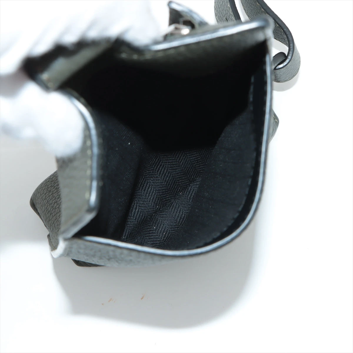 ロエベ バーティカル Tポケット レザー ショルダーバッグ カーキ