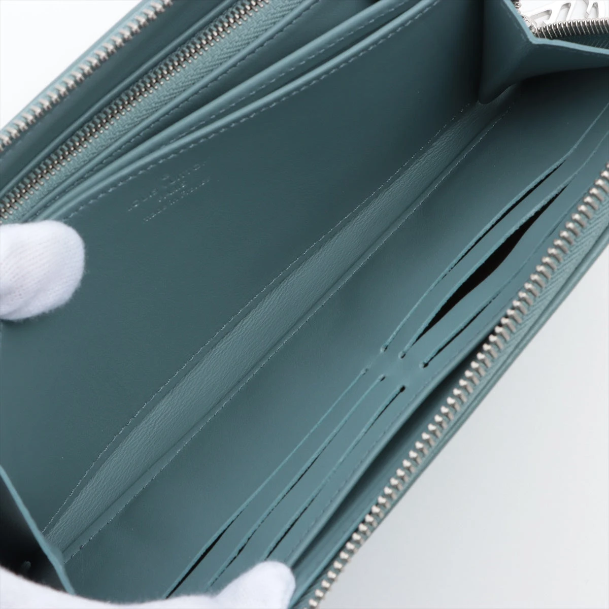 ヴィトン モノグラム エンボス ジッピーウォレット M81707 ブルー 