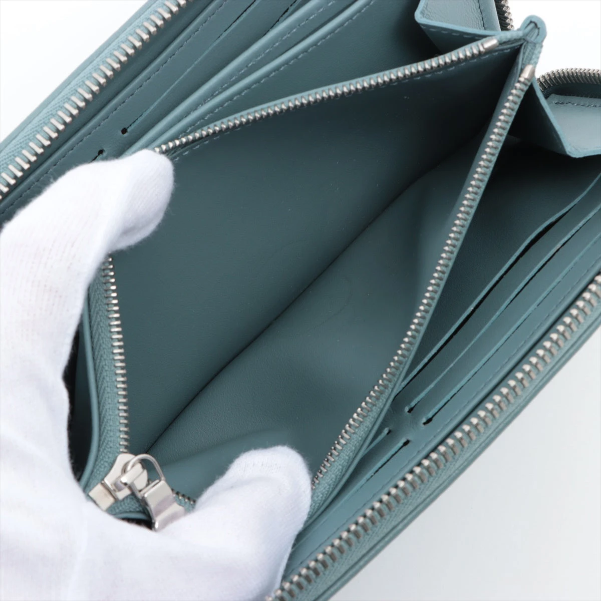 ルイヴィトン 日本限定 長財布 エンボス ジッピーウォレット M81707 楽天市場】【布袋あり】LOUIS VUITTON ルイヴィトン ジッピー