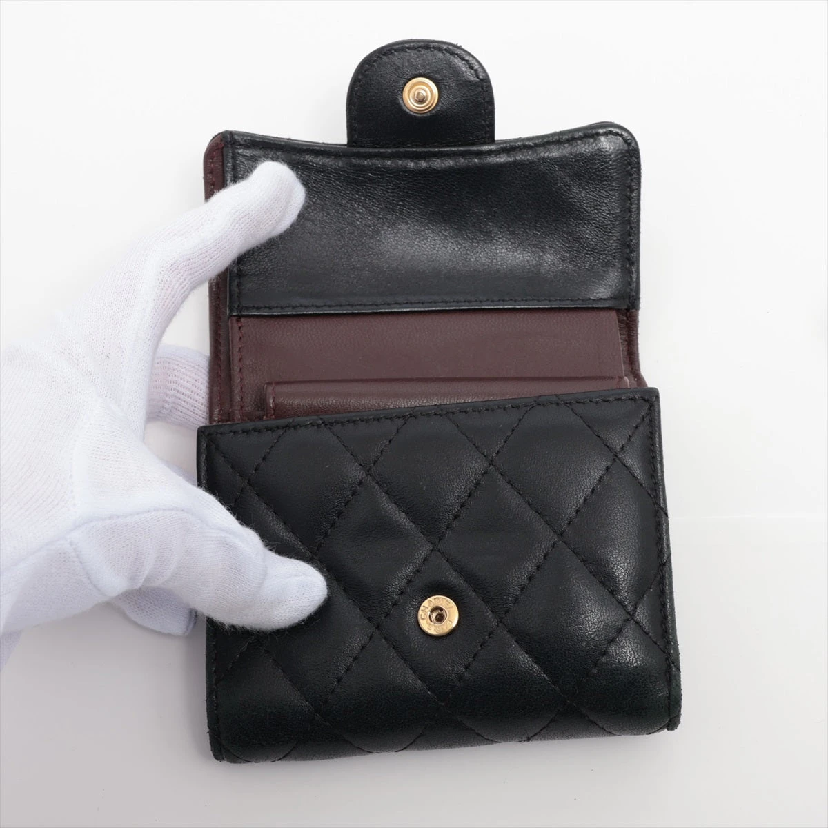 シャネル マトラッセ ラムスキン 財布 ブラック ゴールド金具 27番台 
