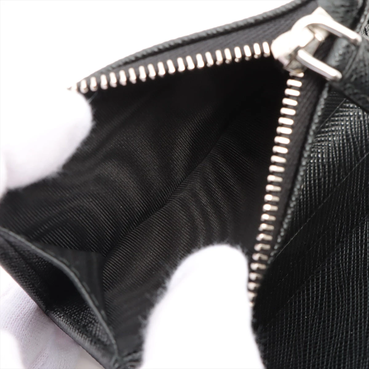 プラダ テスート サフィアーノ 2ML049 コンパクトウォレット ブラック