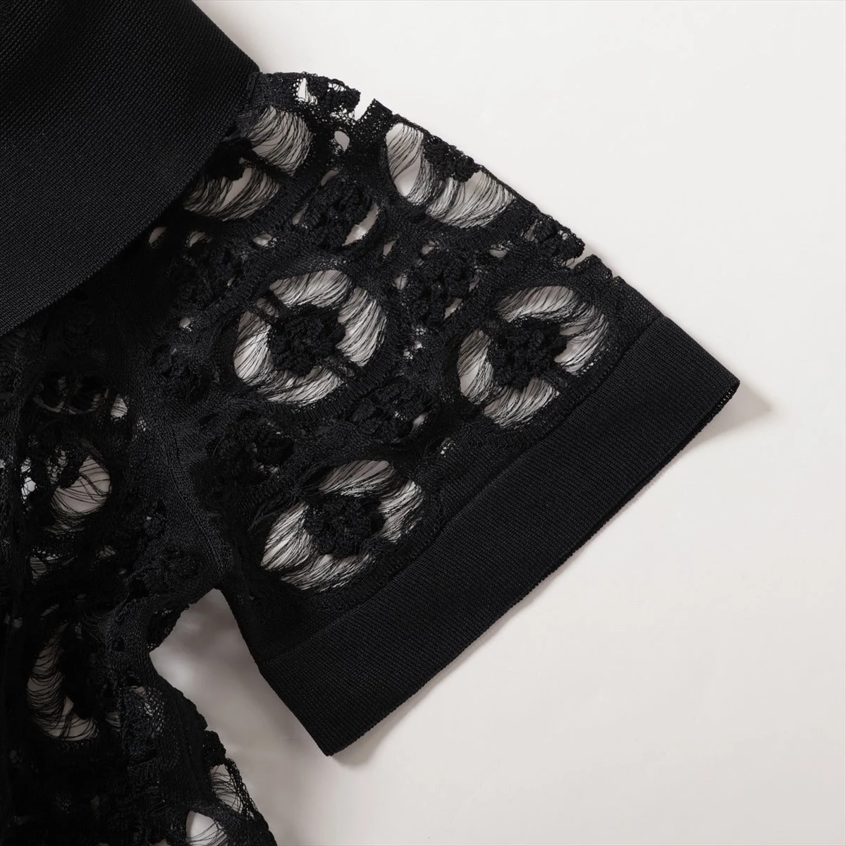 CHANEL ブラック　クロシェレースのワンピース　34 CHANEL ブラック クロシェレースのワンピース 34 - メルカリ