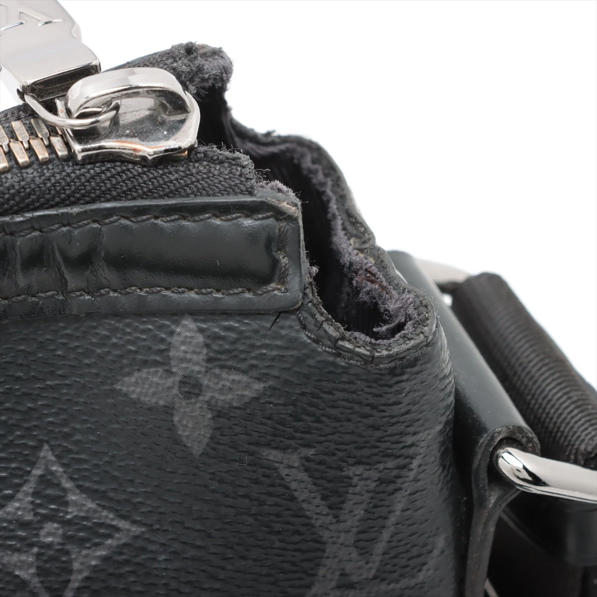 ヴィトン モノグラムエクリプス オディセメッセンジャーPM M44223