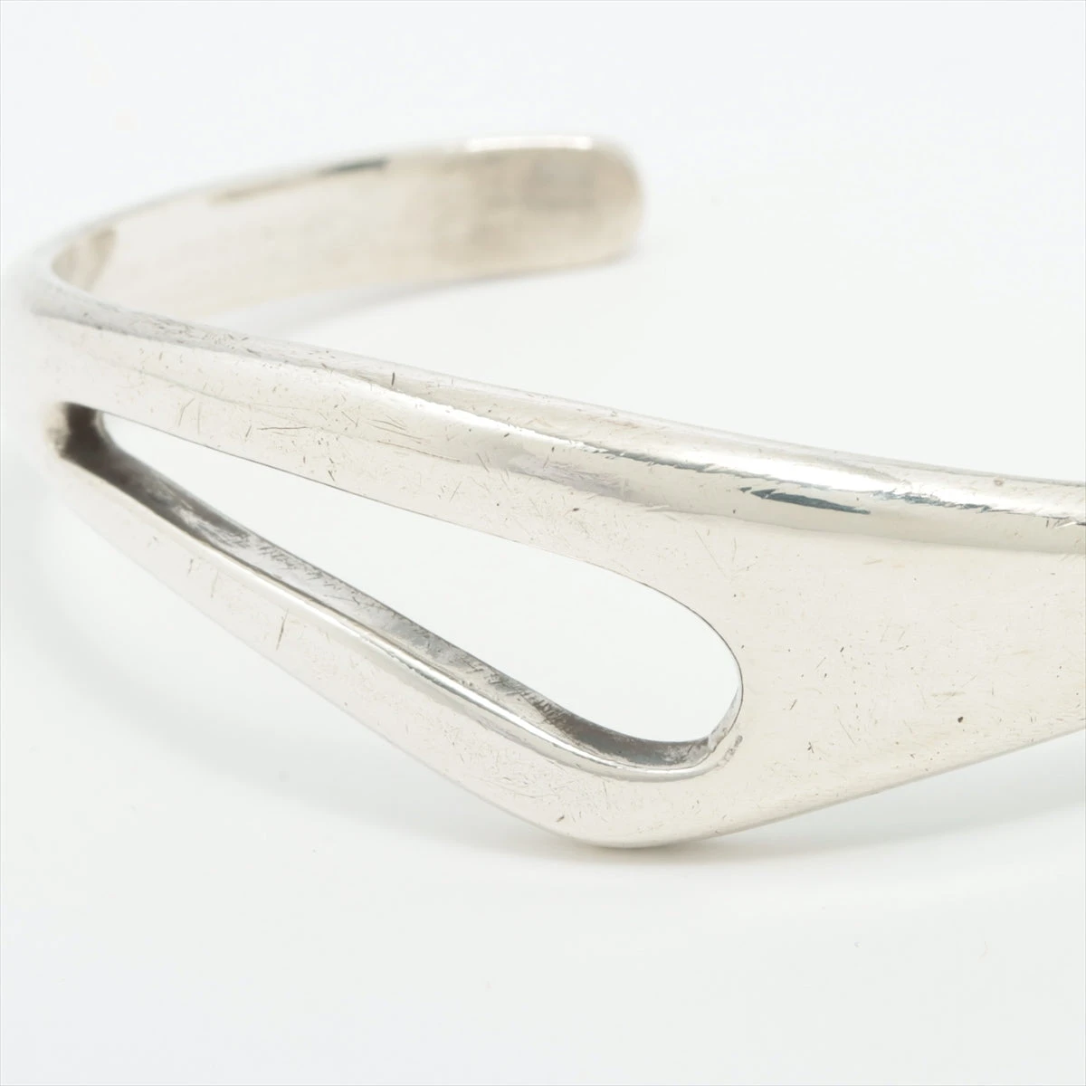 【本日で出品終了】Tiffany バングル 本日で出品終了】Tiffany バングル Tiffany & Co. - ティファニー