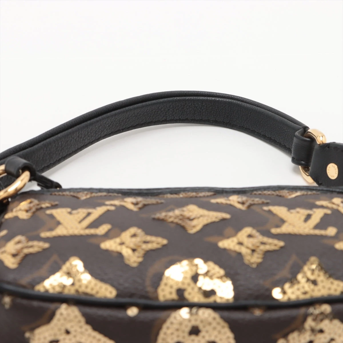 【LOUIS VUITTON】 モノグラム・エクリプス ポシェットアクセソワール LOUIS VUITTON】 モノグラム・エクリプス ポシェットアクセソワール