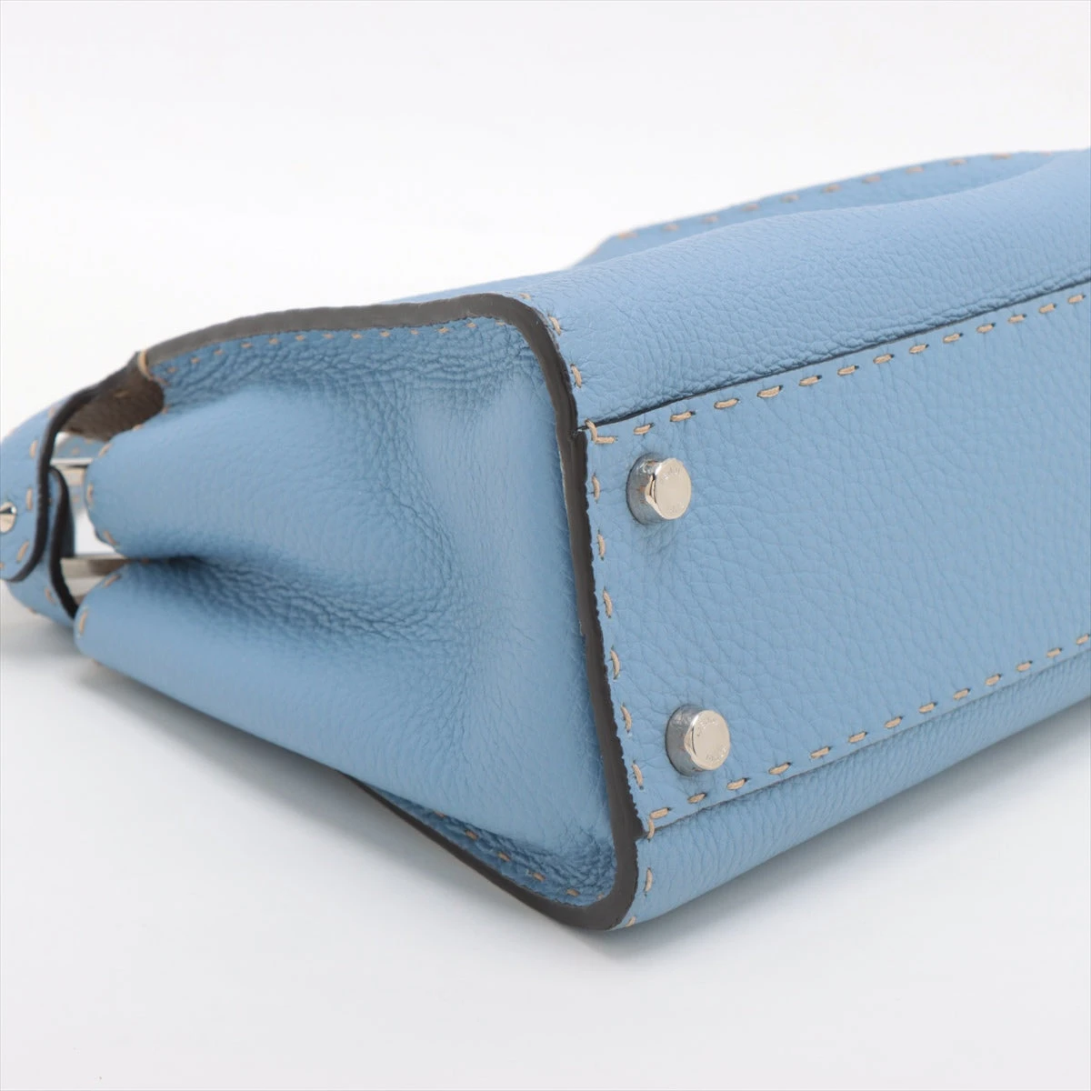フェンディ ピーカブーエッセンシャリー セレリア レザー 2WAY
