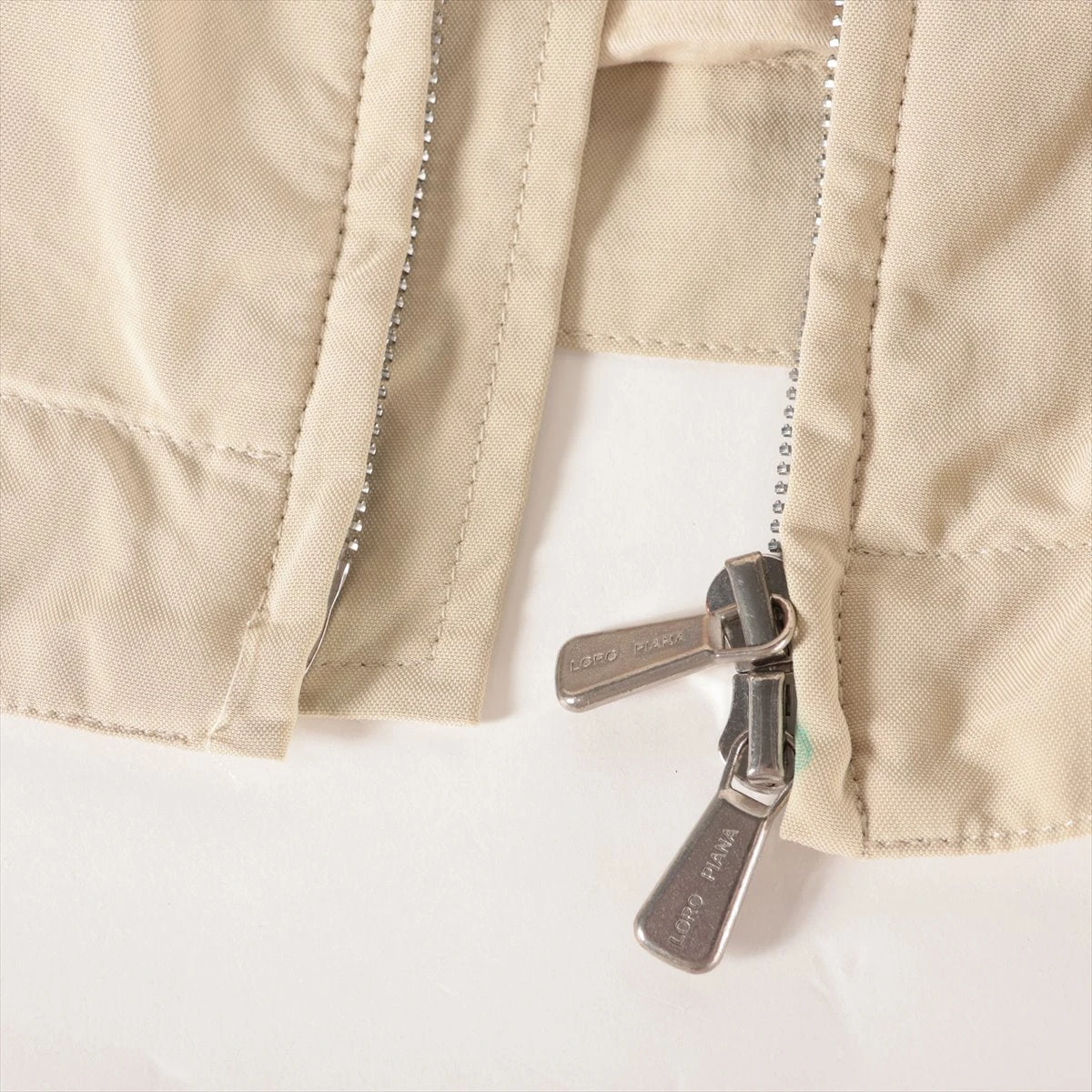 ロロピアーナ ナイロン ジャケット XL メンズ ベージュ タグほつれ