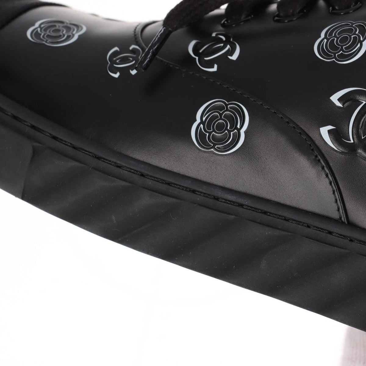 シャネル ココマーク カメリア 23A レザー×ファブリック スニーカー