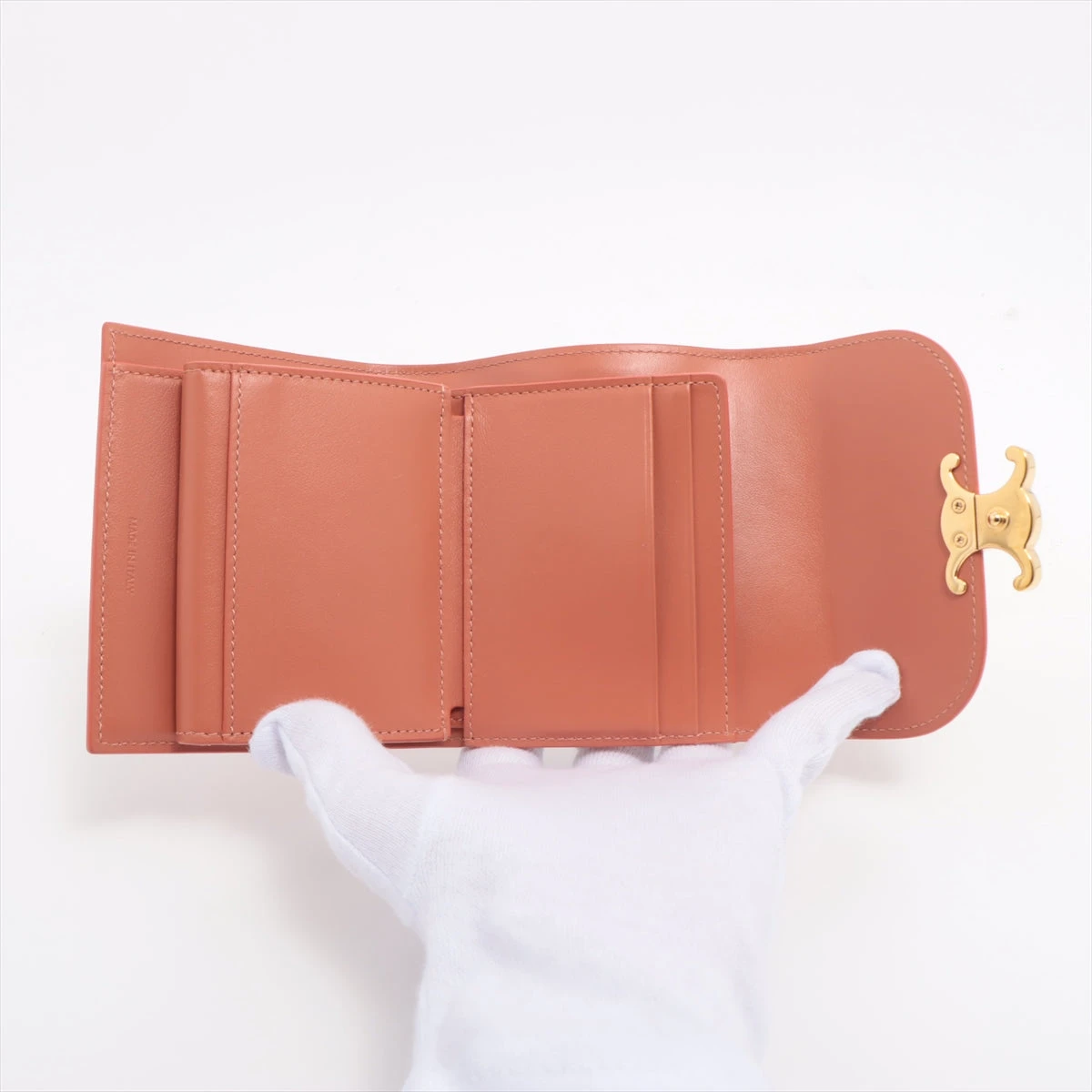 即日発送可　CELINE トリオンフ スモール フラップウォレット 三つ折り財布 TRIOMPHE セリーヌ （CELINE） スモール フラップ ウォレット