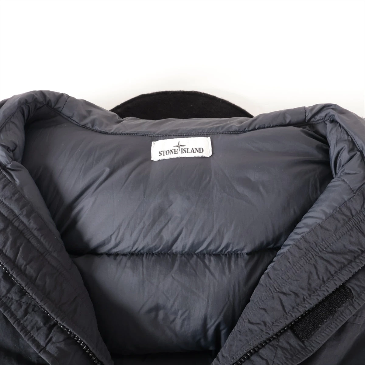 ストーンアイランド ブラック ナイロンジャケット L ストーンアイランド ナイロン ナイロンジャケット XL メンズ ブラック