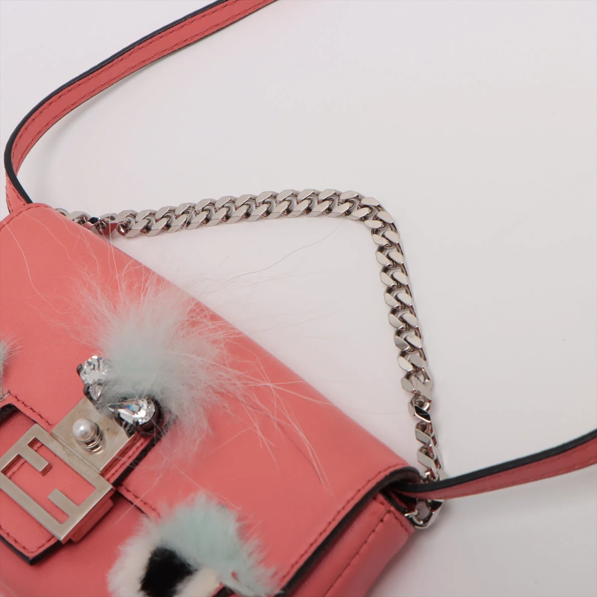 FENDI バケットバッグ モンスター レザー ピンク 袋 ストラップ ミラー FENDI バケットバッグ モンスター レザー ピンク 袋 ストラップ