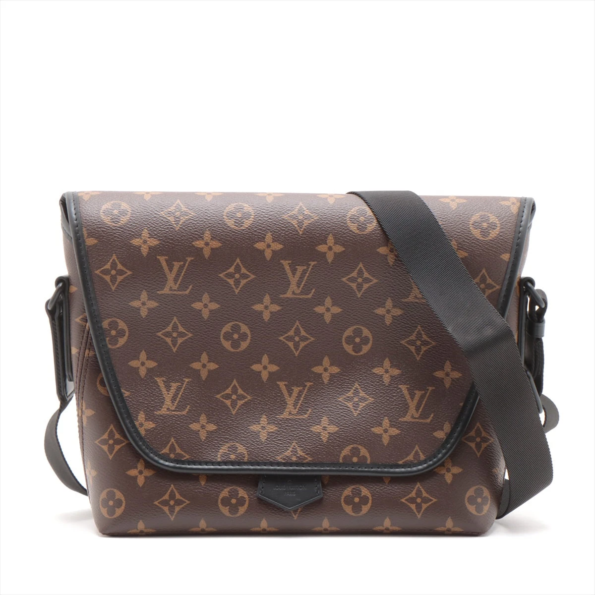 ヴィトン モノグラム マカサー マグネティックメッセンジャー M45557