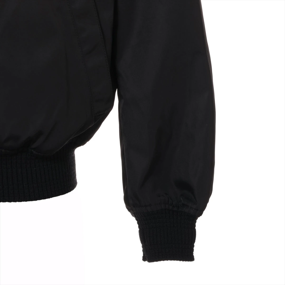 プラダ Re Nylon リ ナイロン 23年 ナイロン ナイロンジャケット