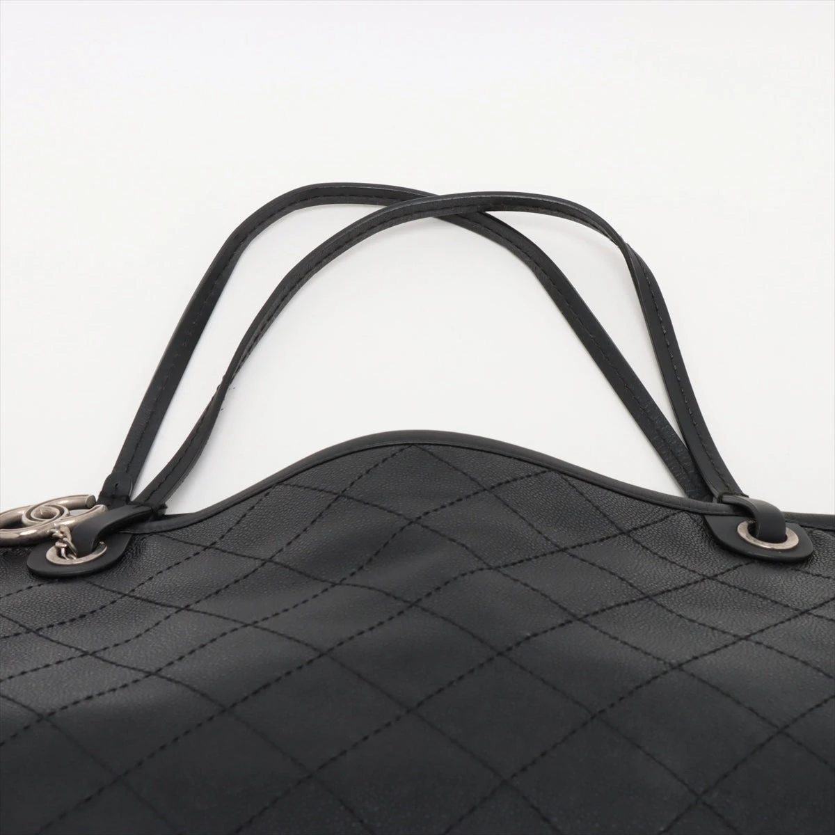 シャネル オンザロード キャビアスキン トートバッグ ブラック