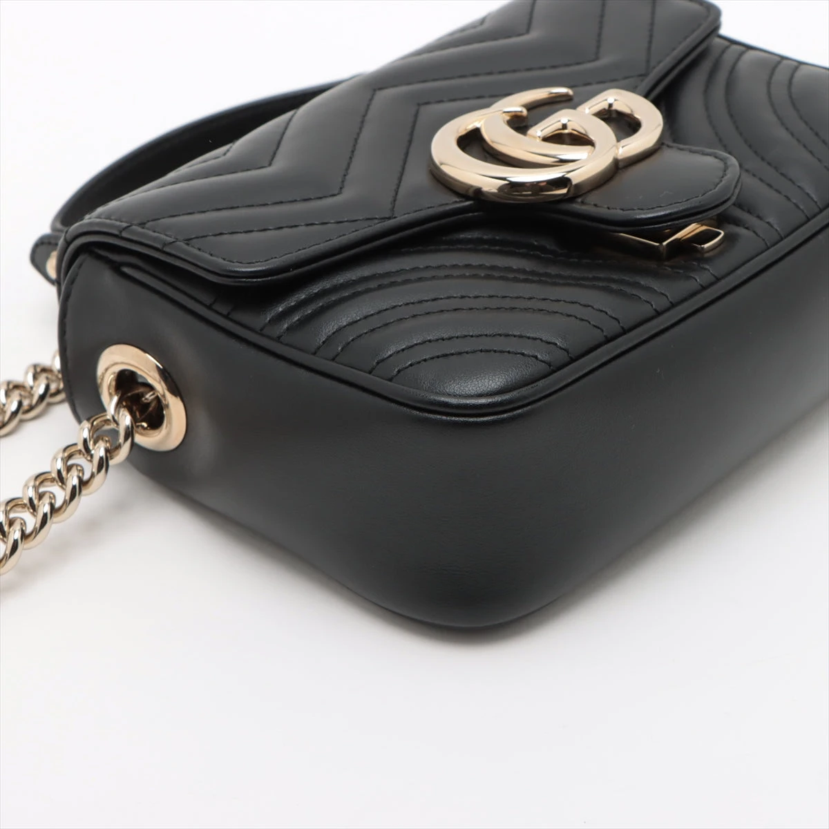 【セール】グッチ☆GGマーモント レザーハンドルバッグ☆795218 グッチ(GUCCI)グッチ GGマーモント ミディアム トップハンドル
