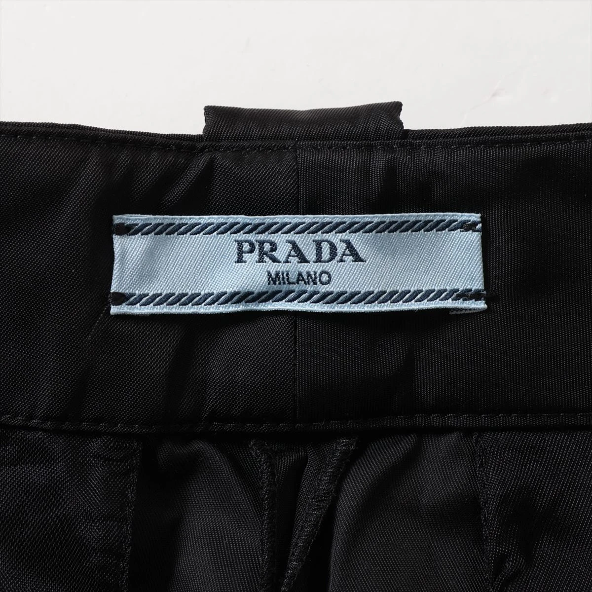 新品未使用品 PRADA Re-Nylon ショートパンツ 38サイズ 三越伊勢丹 | PRADA/プラダ_Women通販 | Re-Nylon ショート