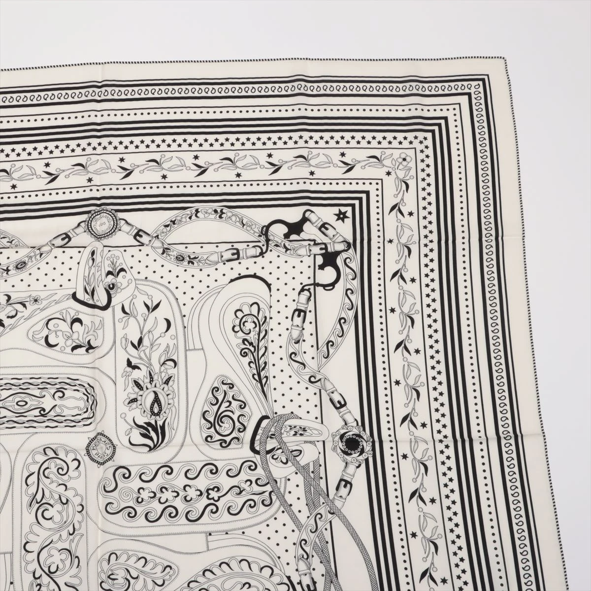 エルメス カレジェアン Festival des Amazonesアマゾンの祭典 スカーフ