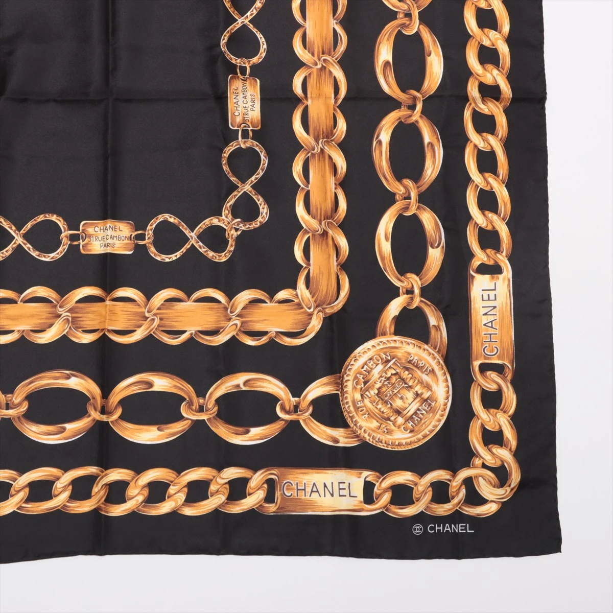 シャネル CHANEL 31RUE CAMBON柄 スカーフ シミ有 シャネル CHANEL 31RUE CAMBON柄 スカーフ シミ有 - メルカリ