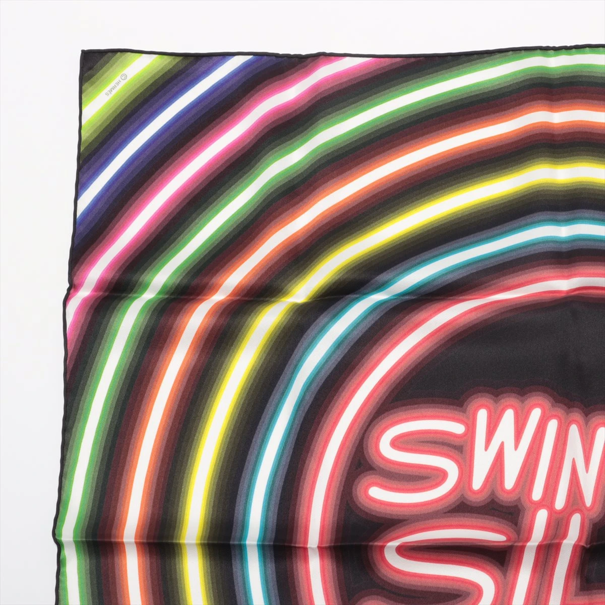 HERMES シルクスカーフ swinging エルメス カレ70 SWINGING SILK スカーフ シルク ブラック