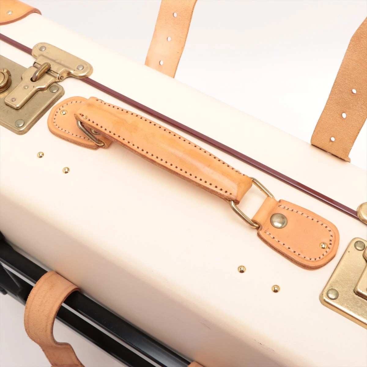 グローブトロッター ヴァルカンファイバー レザー キャリーケース ベージュ 20 グローブトロッター ヴァルカンファイバー レザー キャリーケース