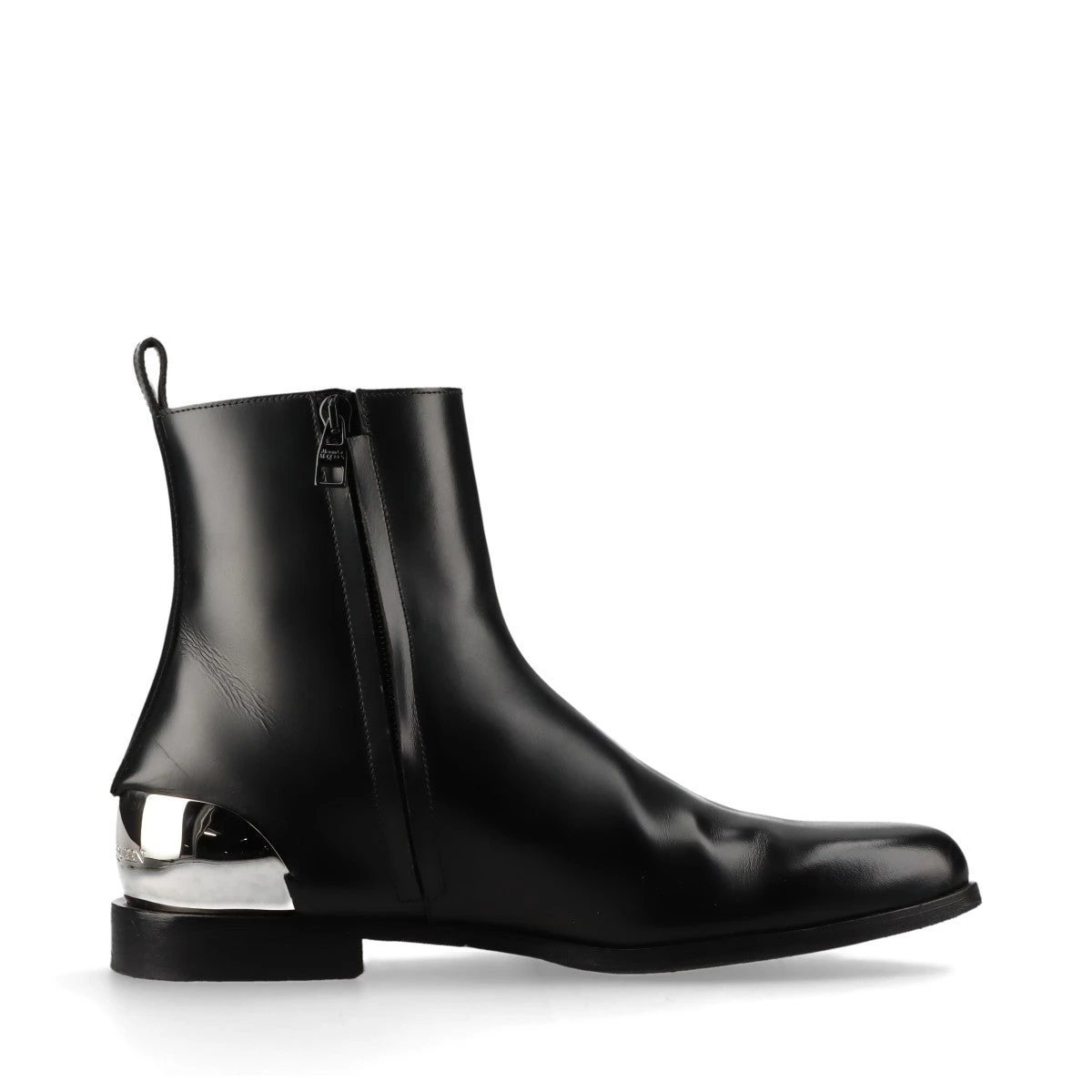 アレキサンダーマックイーン バックル アンクルブーツ ショートブーツ アレキサンダー・マックイーン新作「レイヴブーツ」バックル付き