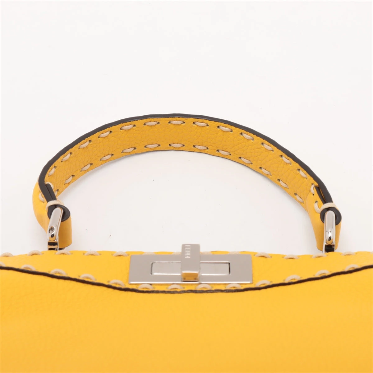 FENDI 黄色 カチューシャ Yahoo!オークション -「カチューシャ」(フェンディ) (ふ)の落札