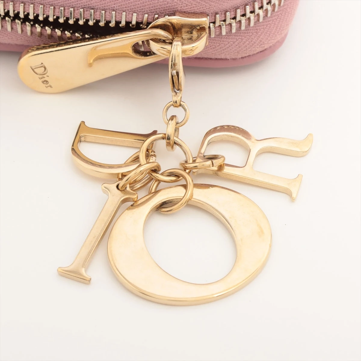 【未開封新品】ディオール レザー風 ウォレット型 L字ファスナー ピンクベージュ 未開封新品】ディオール レザー風 ウォレット型 L字ファスナー