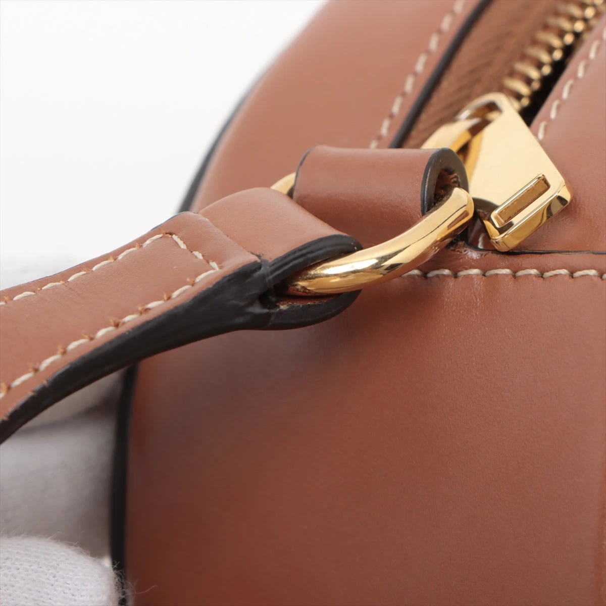 CELINE ブラウンオーバルショルダーバッグ セリーヌ オーバルパース キュイル トリオンフ レザー