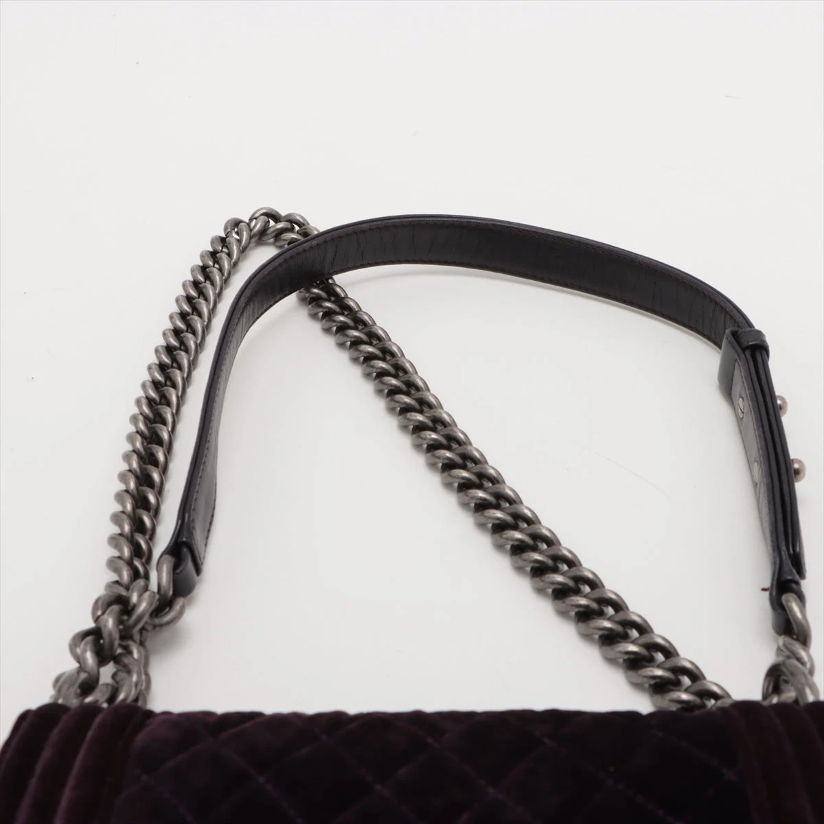 ボーイシャネル 20 スモール ベロア チェーンショルダーバッグ メタリック金具 ボーイシャネル 20 スモール ベロア チェーンショルダーバッグ