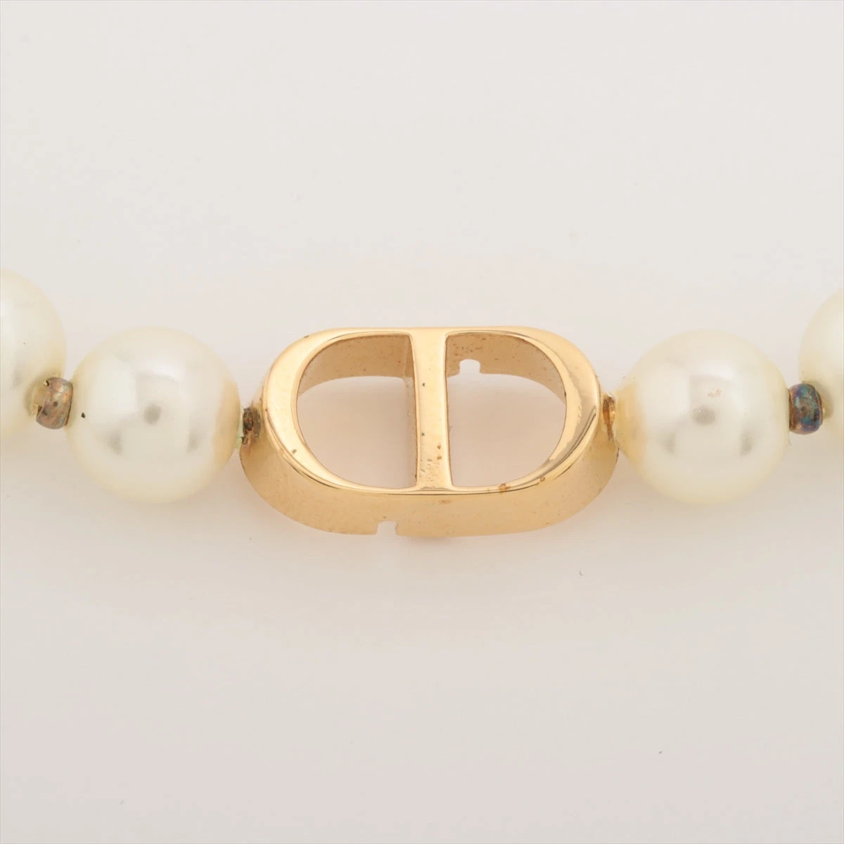◡̈ Christian Dior パール　モンテーニュ　ブレスレット 30 Montaigne Bracelet Gold-Finish Metal and White Resin